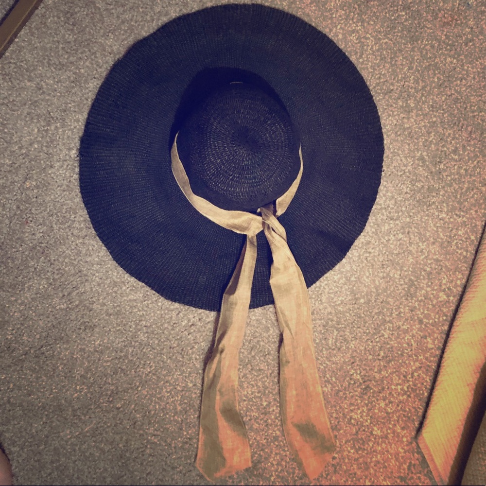 SCALA Black Floppy Hat, Faux Burlap Bow